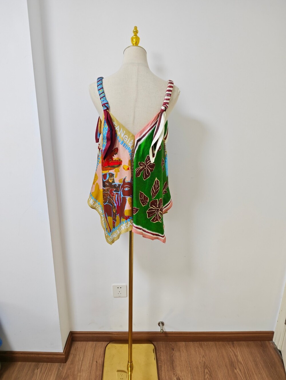 Alemais mlak silk top - Picture 10 of 13